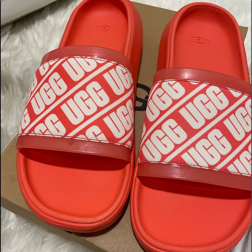 UGG Ruette Slide